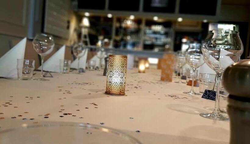 ホテル Hôtel Restaurant L'industrie