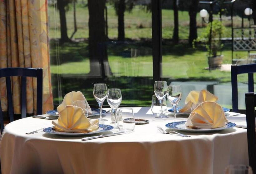 בית מלון כפרי Hôtel Restaurant Logis La Méridienne