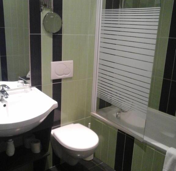 فندق Hôtel Résidence Bergara