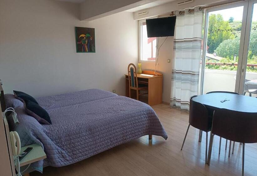 فندق Hôtel Résidence Bergara