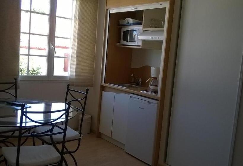 فندق Hôtel Résidence Bergara