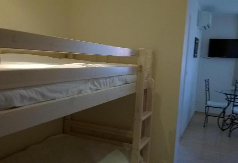 فندق Hôtel Résidence Bergara