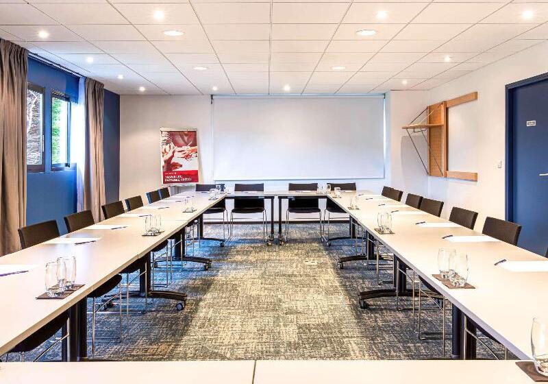 בית מלון כפרי Ibis Quimperlé