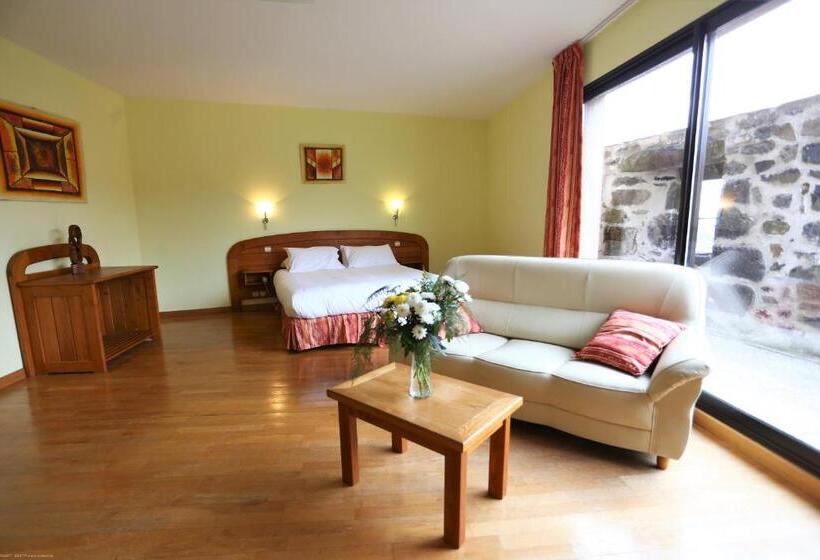 호텔 Logis Hôtel Restaurant La Mère Biquette