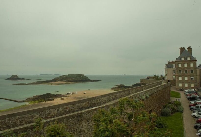 ホテル Hôtel La Porte Saint Pierre Logis Hôtel Intra Muros