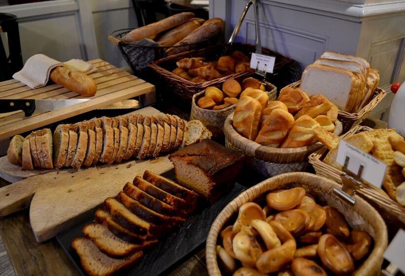 ホテル Hôtel La Porte Saint Pierre Logis Hôtel Intra Muros