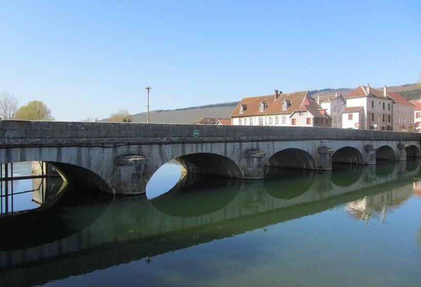 Отель La Truite De La Loue