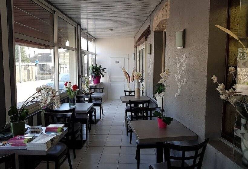 Отель La Truite De La Loue