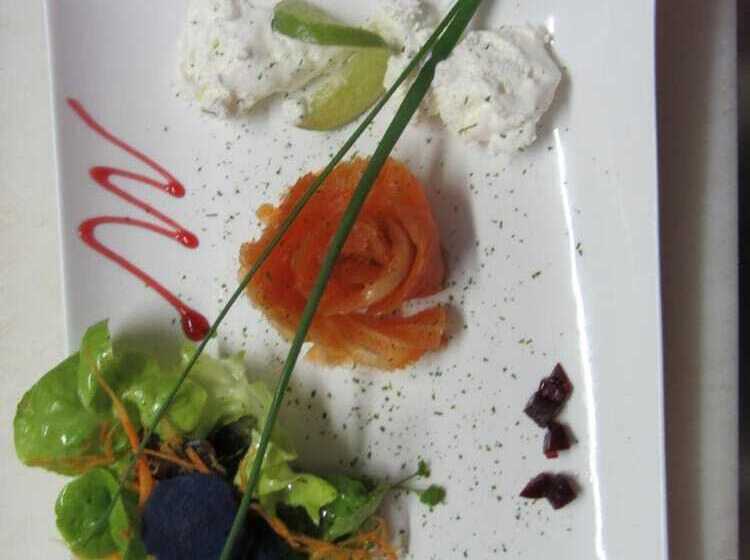 Отель La Truite De La Loue