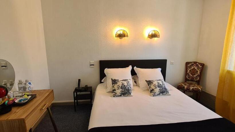 Отель La Truite De La Loue