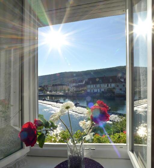 Отель La Truite De La Loue