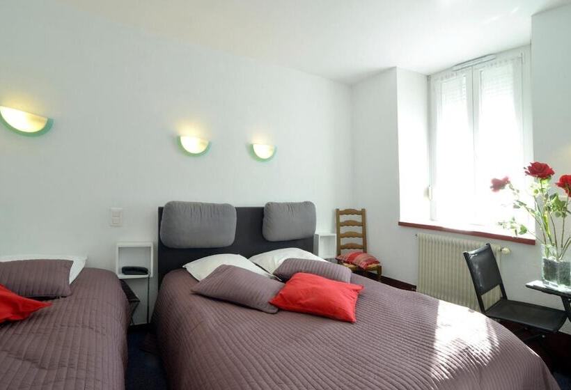 Отель La Truite De La Loue