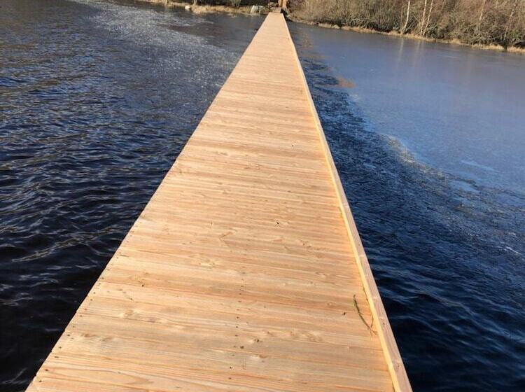 ホテル La Vieille Auberge Du Lac