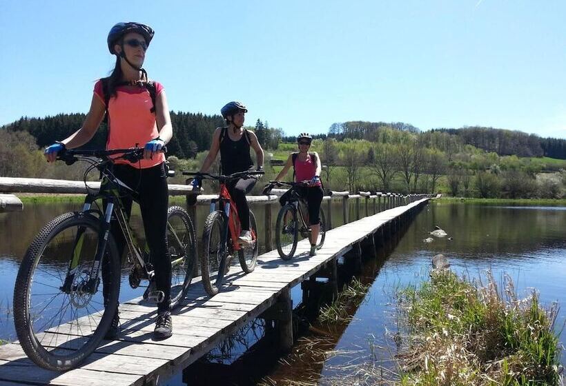 ホテル La Vieille Auberge Du Lac