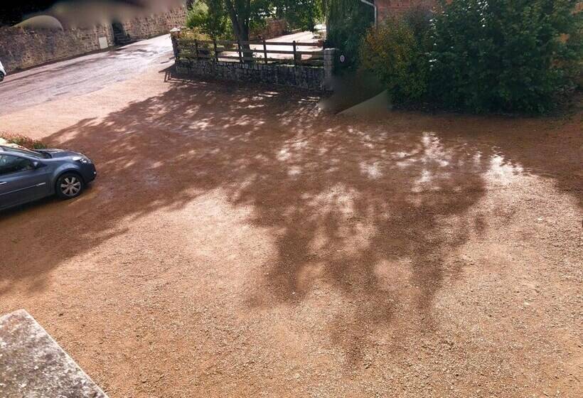 ホテル La Vieille Auberge Du Lac