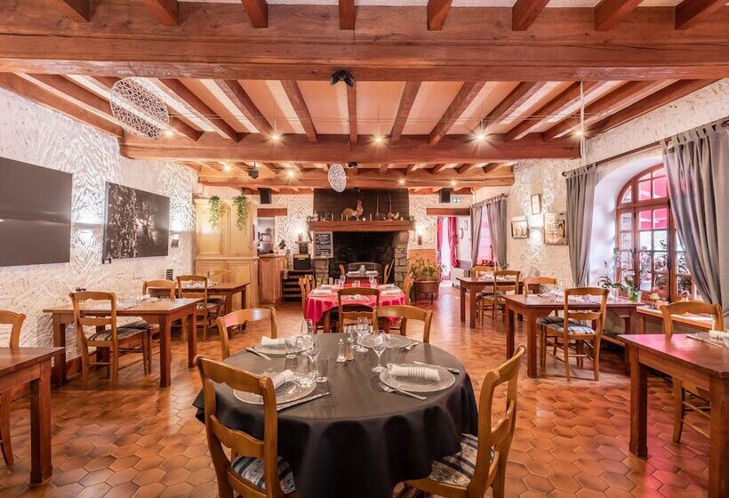 ホテル La Vieille Auberge Du Lac