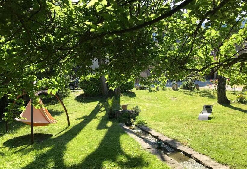 فندق Logis Hôtel Restaurant Le Castel Fleuri