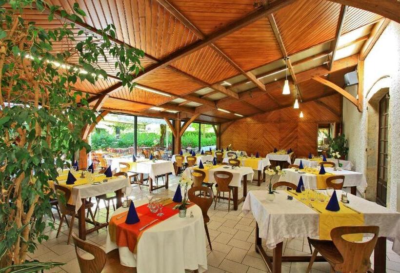 Отель Le Clos Grand