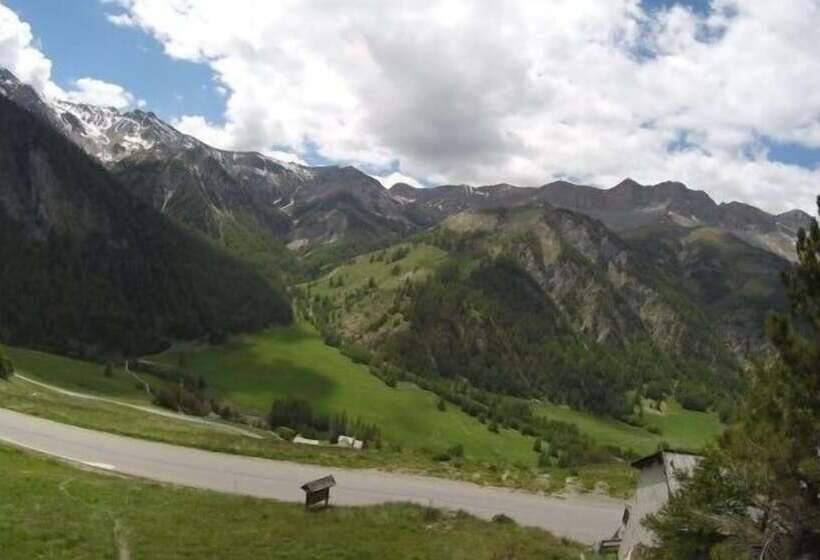 ホテル Le Grand Tetras