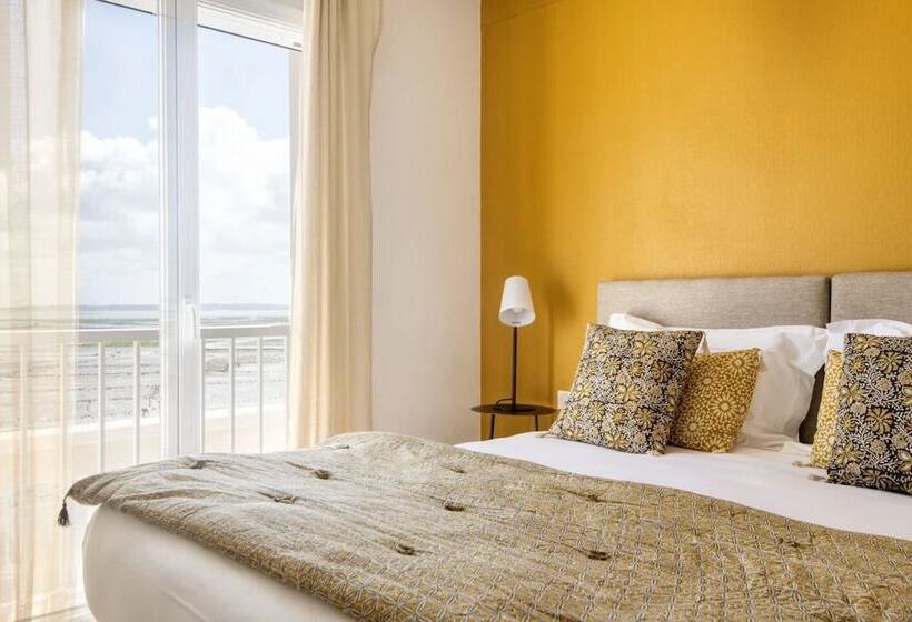 בית מלון כפרי Le Homard Bleu