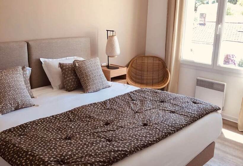 בית מלון כפרי Le Homard Bleu