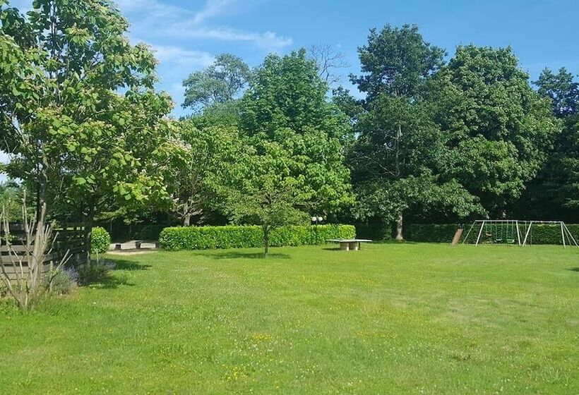 בית מלון כפרי Le Mont Brouilly