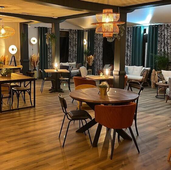 בית מלון כפרי Le Mont Brouilly