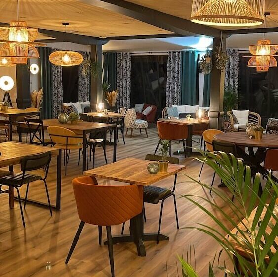 בית מלון כפרי Le Mont Brouilly