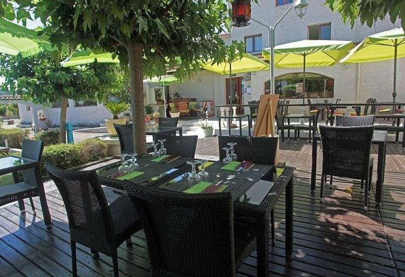 ホテル Logis Hôtel Le Pressoir