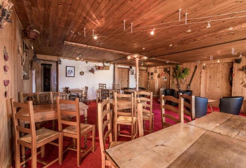 ホテル Le Relais Du Petit Saint Bernard