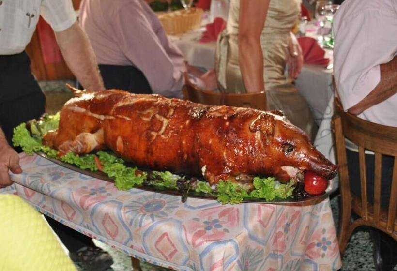 בית מלון כפרי Le Rouge Gazon