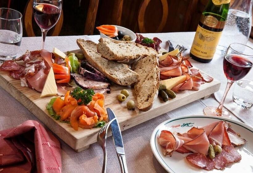 בית מלון כפרי Le Rouge Gazon