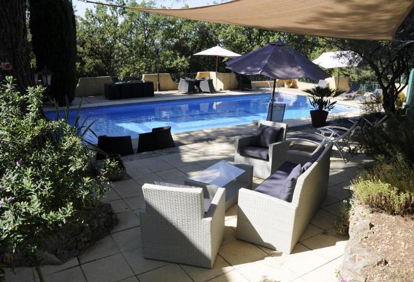 Отель Le Rouge Gorge