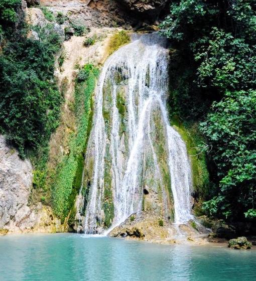 Отель Le Rouge Gorge