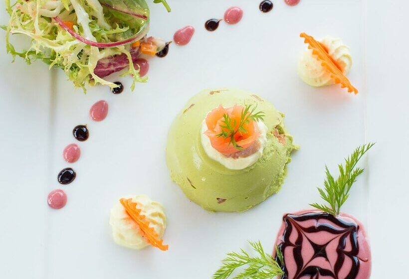 Отель Le Saint Clément