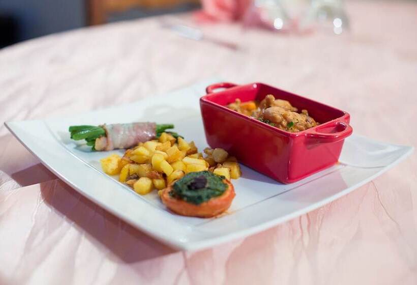 Отель Le Saint Clément