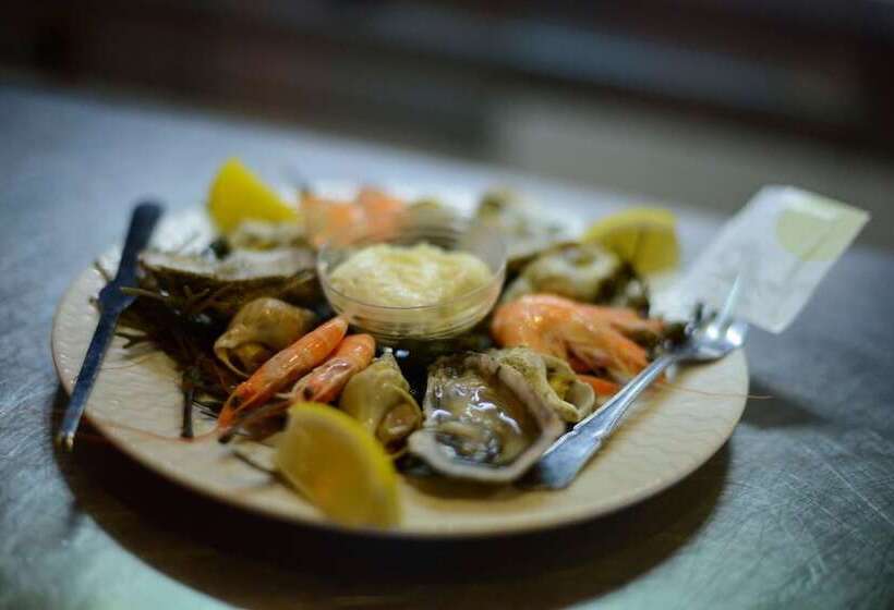 בית מלון כפרי Restaurant Le Sainte Mere