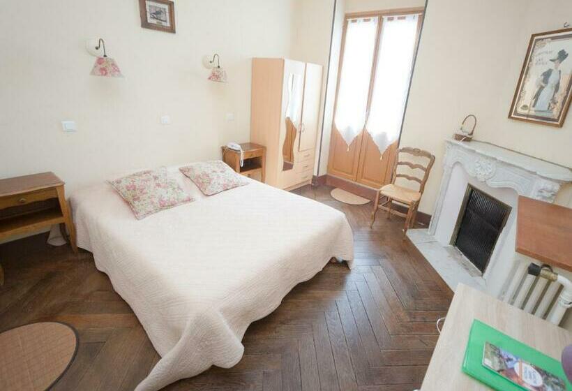 Отель Le Vieux Tilleul