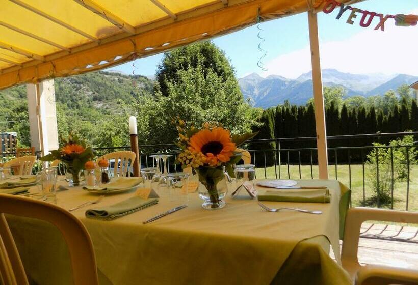 Отель Le Vieux Tilleul