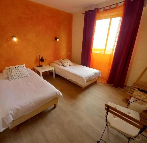 בית מלון כפרי Les Bruyeres