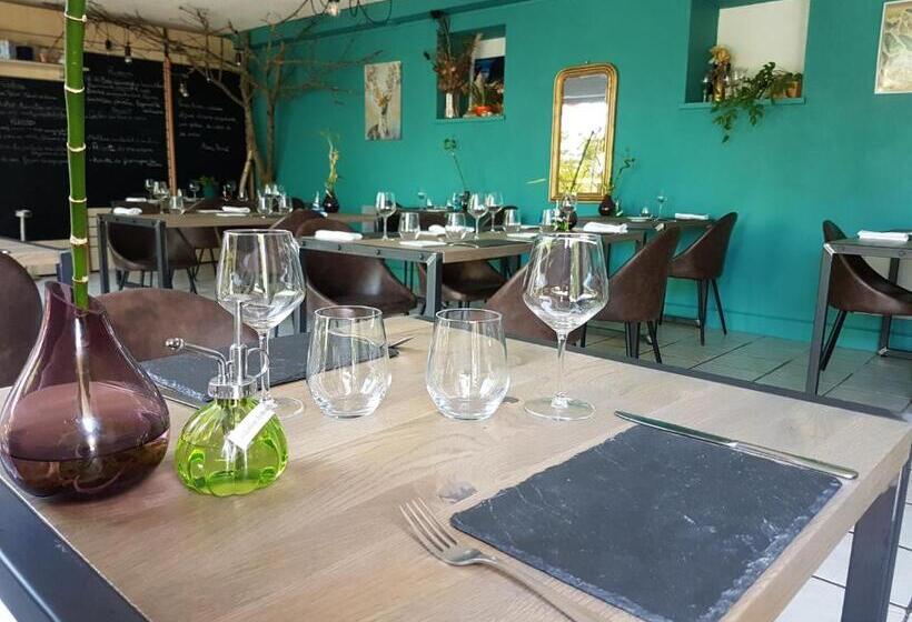 Отель Les Bruyeres