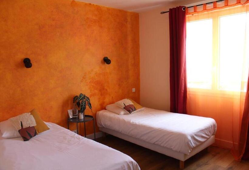 Отель Les Bruyeres