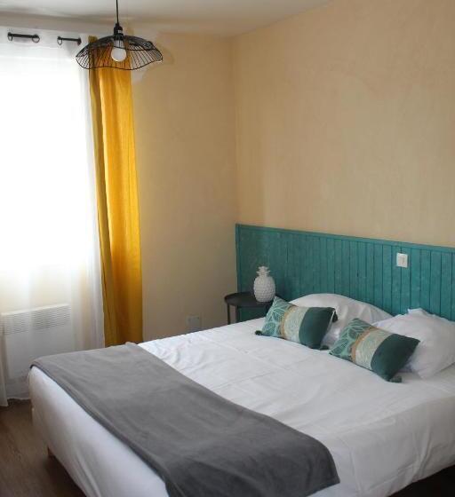 בית מלון כפרי Les Bruyeres