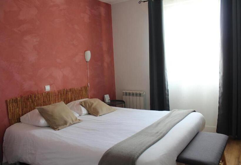 בית מלון כפרי Les Bruyeres