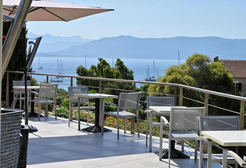 בית מלון כפרי Les Eucalyptus