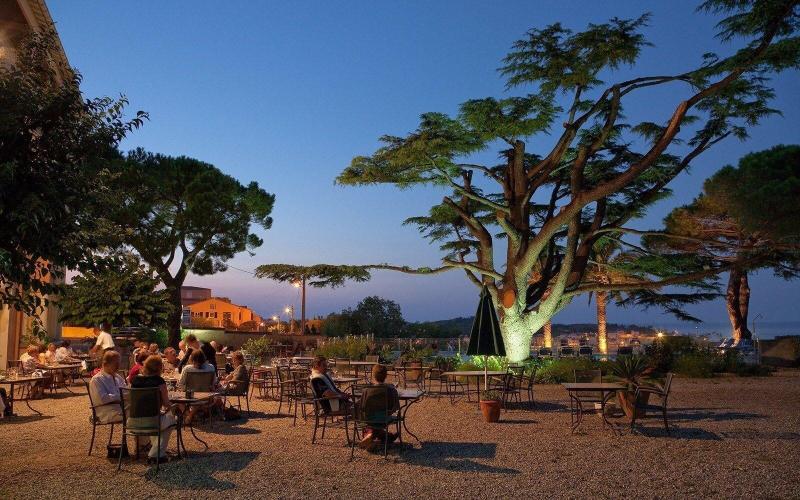 ホテル Les Jardins Du Cedre