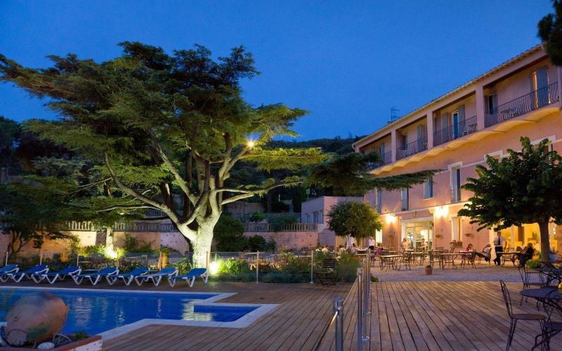 ホテル Les Jardins Du Cedre