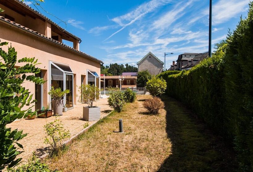 فندق Les Messageries