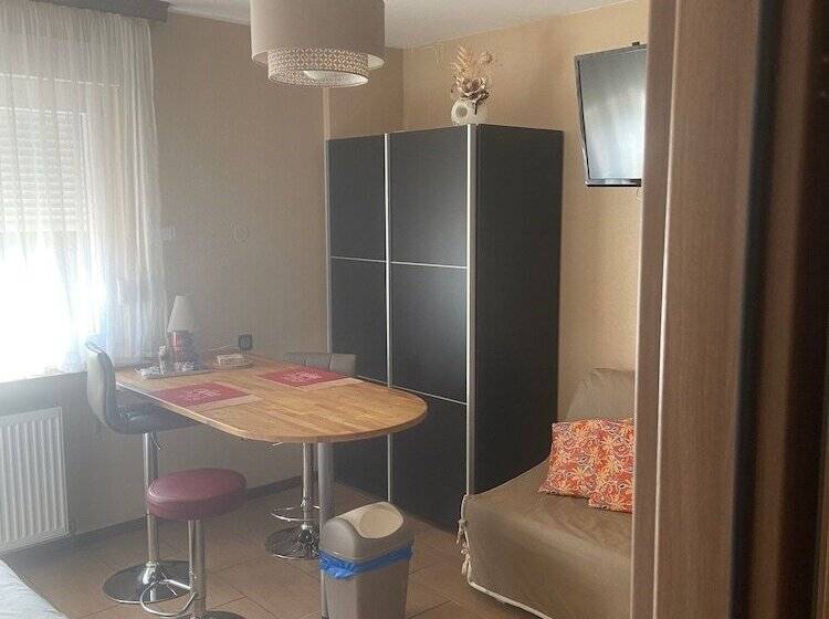 호텔 Les Mirabelles