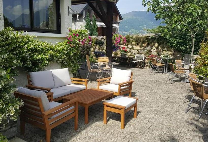 בית מלון כפרי Les Rochers